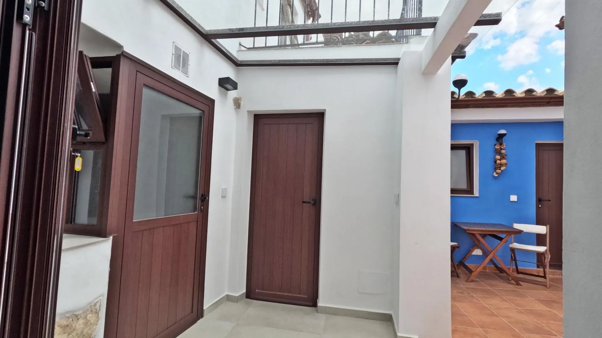 Casa Rural En Montejaque Con Patio Andaluz, Chimenea Y Sala Multiusos